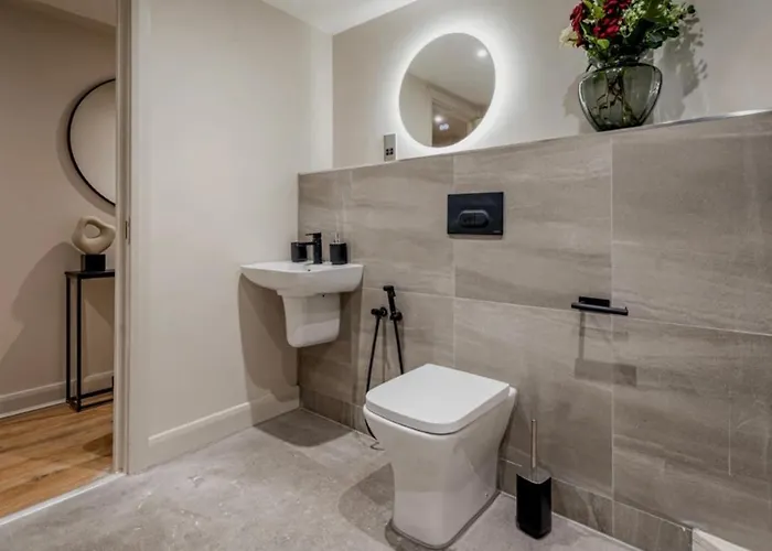 Chic 1 Bed Apartment, Centre 아파트